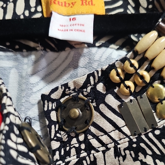 Ruby Rd. Black and Tan Patterned Blazer - Picture 3 of 3